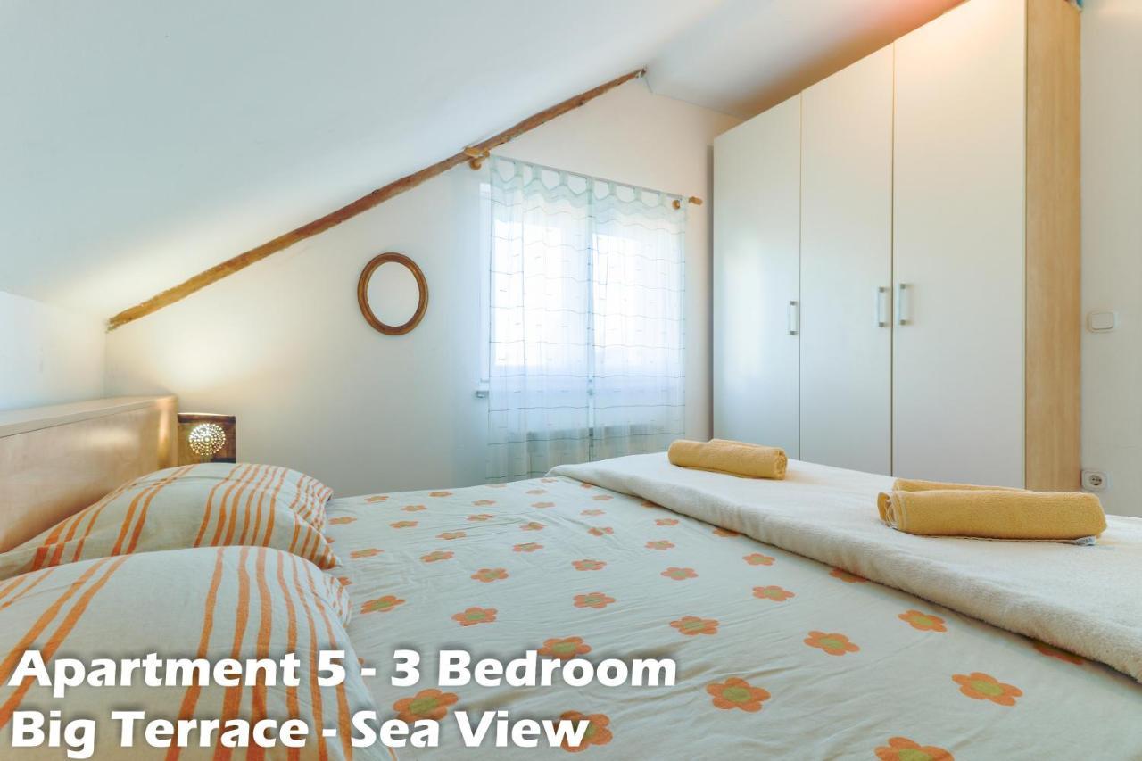 Art Apartments Vrsar Eksteriør billede