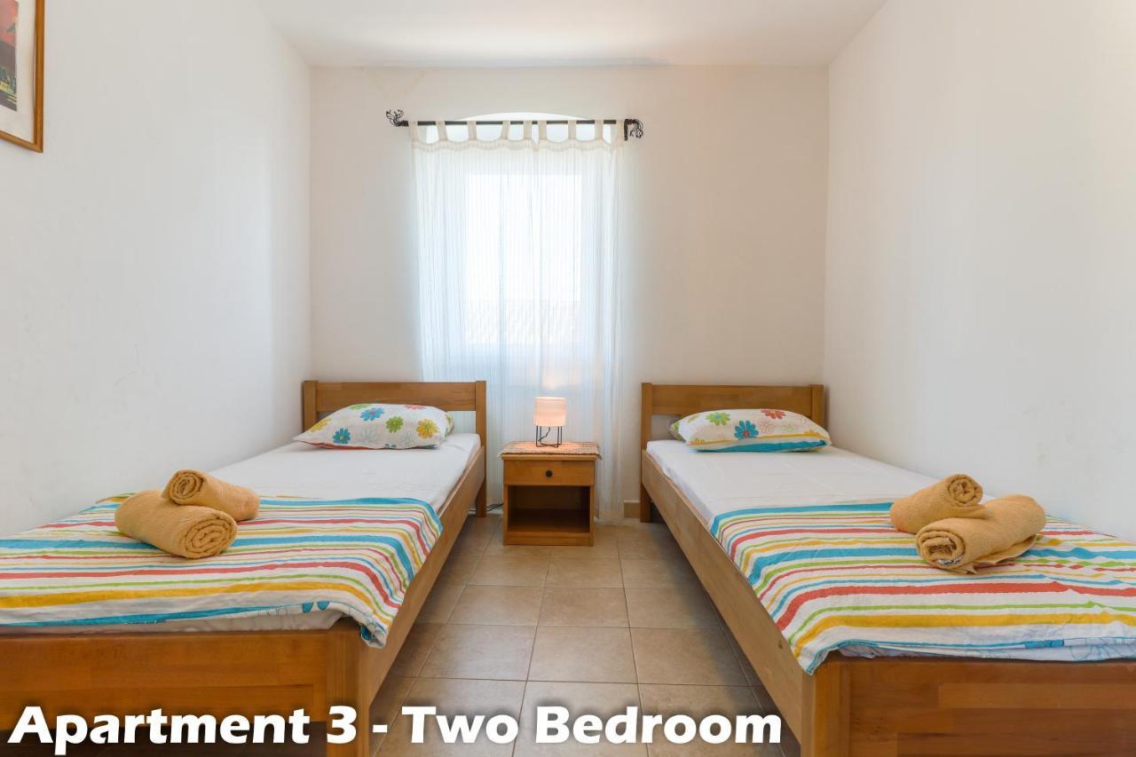 Art Apartments Vrsar Eksteriør billede